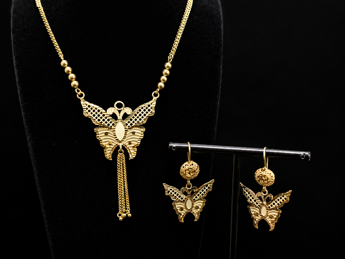 necklace and earring set