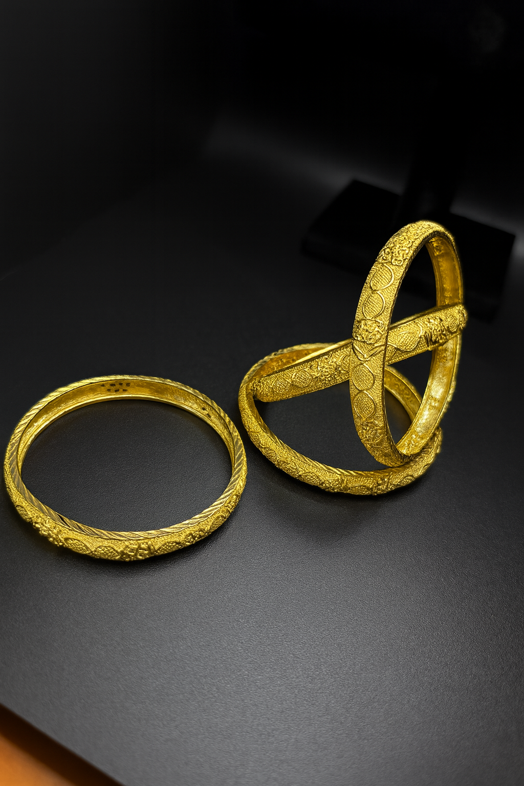 Golden 4Piece Bangles Set