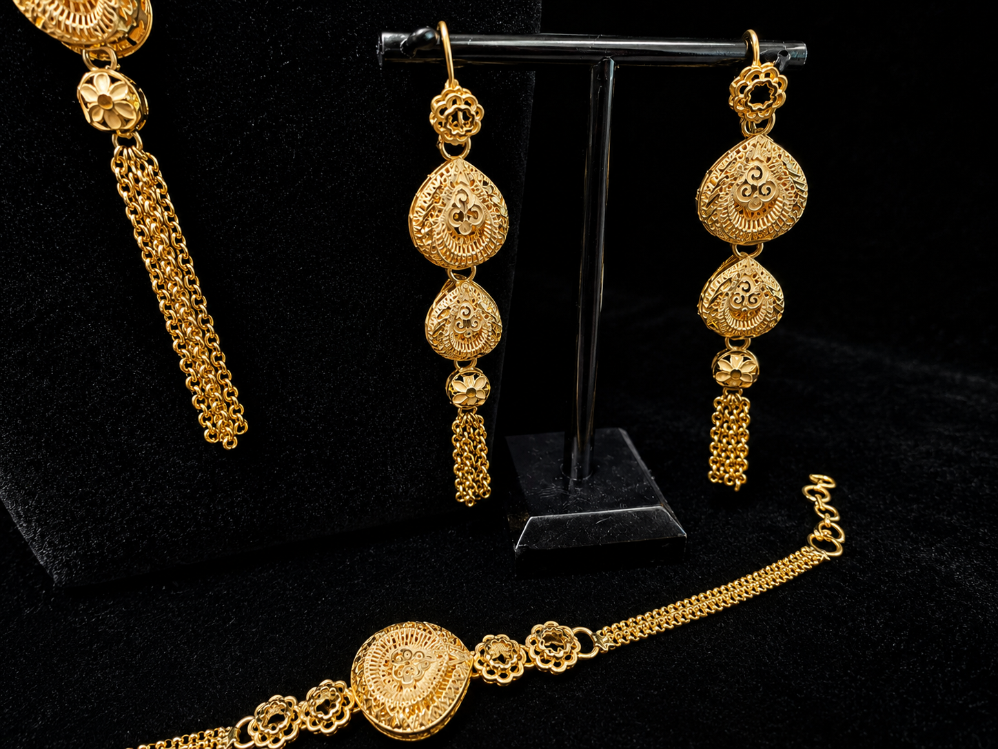 Layali Gold Drop Set  Luxury 4 Piece Jewelry Collection