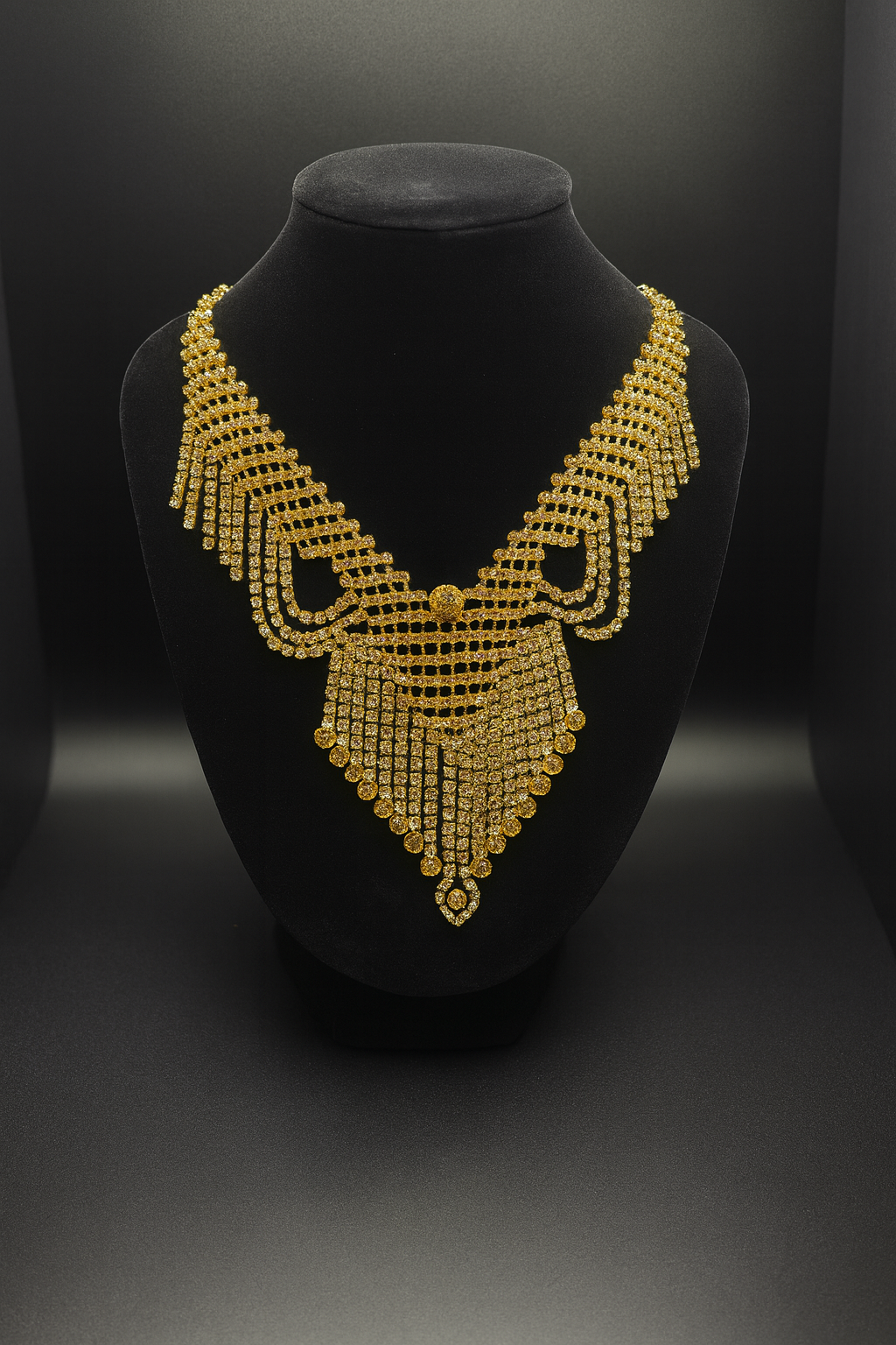 Golden Majesty Jewelry Set