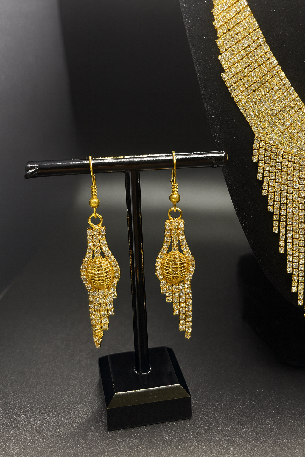 Radiant Bloom Gold Jewelry Set