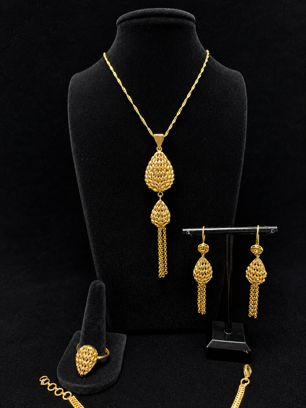Noor Royale Jewelry Set