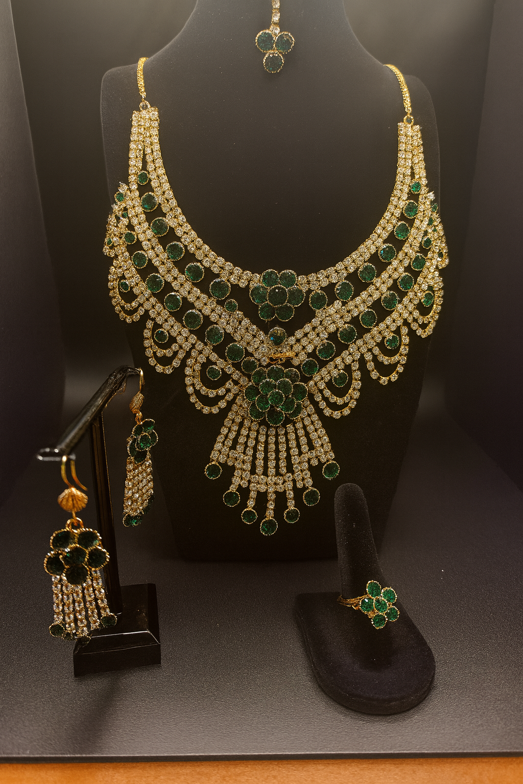 Green Royal Elegance Set