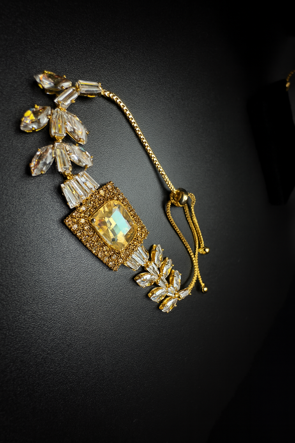 Golden adjustable Bracelet